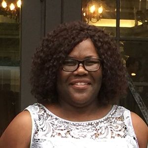 Meet your Posher, Julie